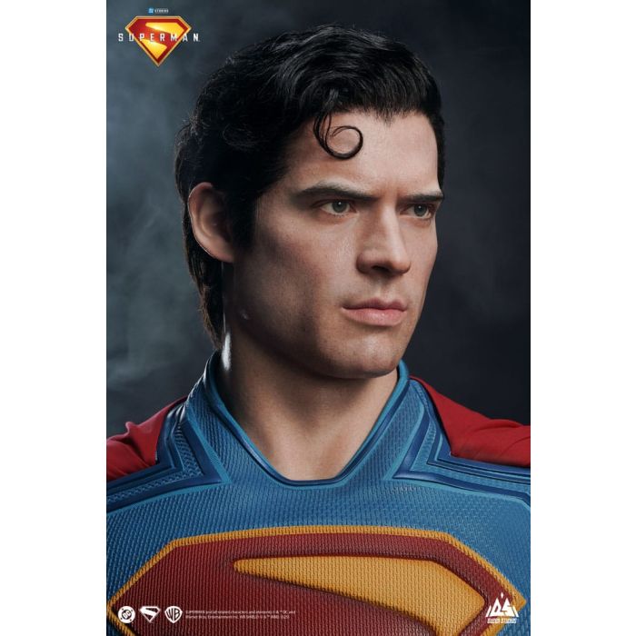Superman 2025 Life-Size Statue Superman 208 cm